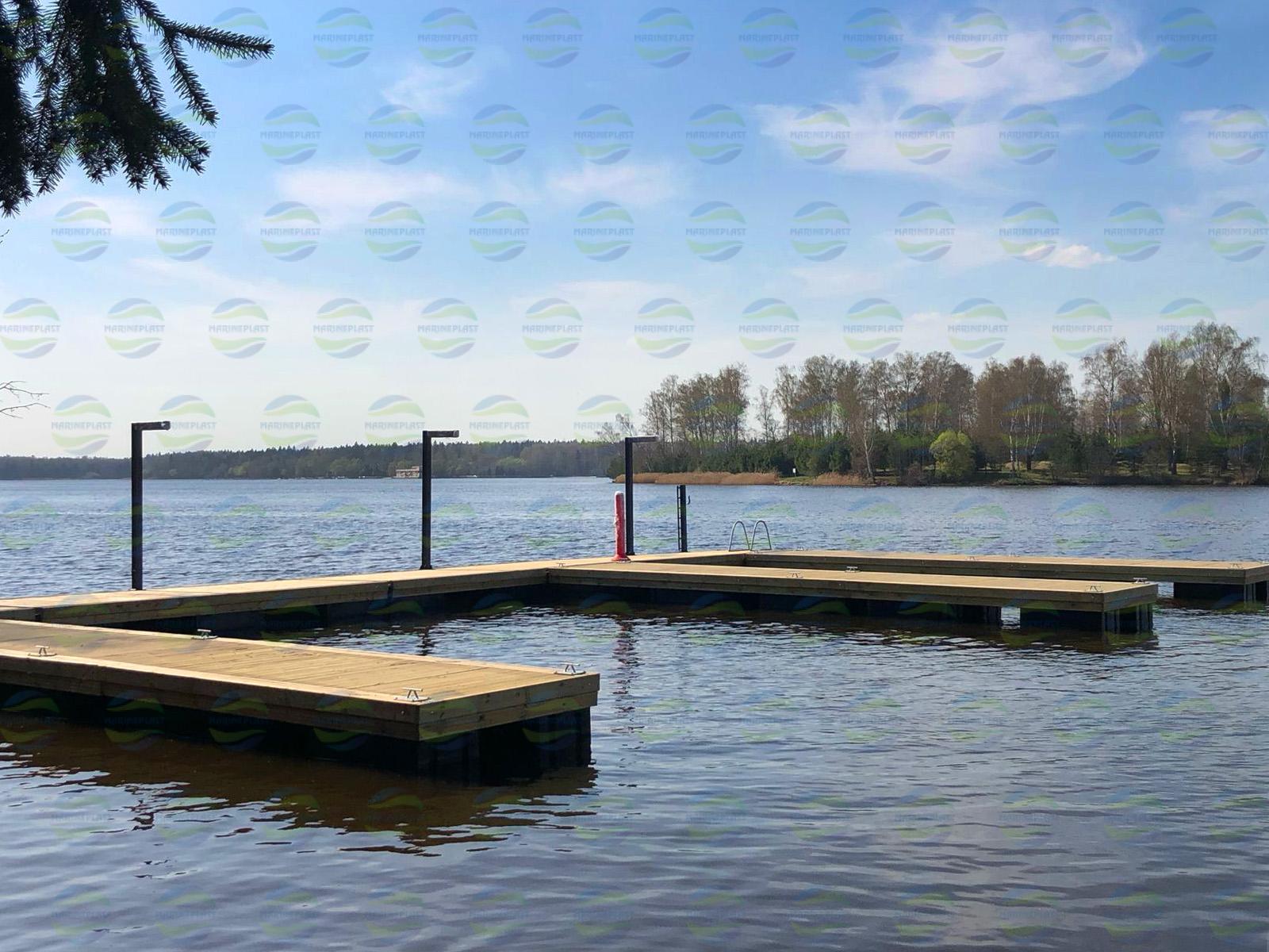 причал в клубе