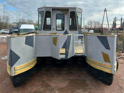 Катер на понтонах от завода Маринпласт Понтонный катер